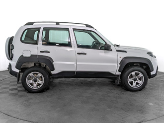 фото Lada Niva (Niva Travel) 2022