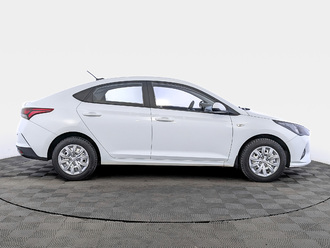 фото Hyundai Solaris II 2020