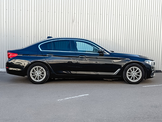 фото BMW 5 (G30/F90) 2018