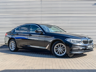 фото BMW 5 (G30/F90) 2018