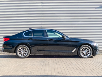 фото BMW 5 (G30/F90) 2018