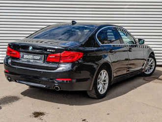 фото BMW 5 (G30/F90) 2018