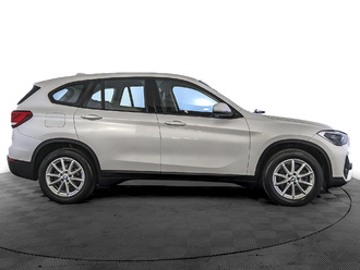 фото BMW X1 (F48) 2020