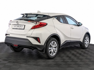 фото Toyota C-HR 2019