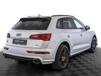 фото Audi Q5 (B9) 2019