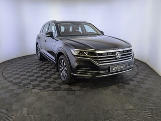 фото Volkswagen Touareg III 2020