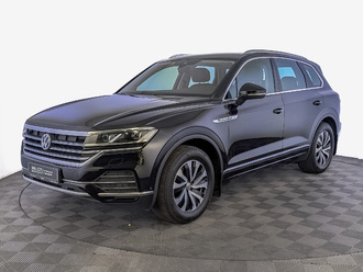 фото Volkswagen Touareg III 2020