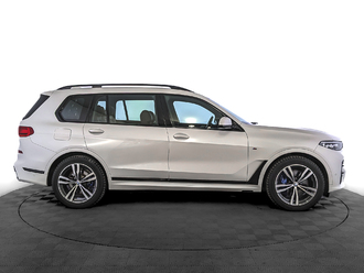 фото BMW X7 (G07) 2020