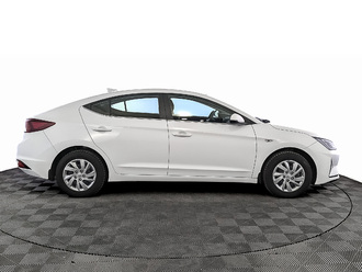 фото Hyundai Elantra VI 2020