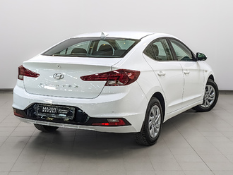 фото Hyundai Elantra VI 2020