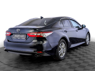 фото Toyota Camry VIII 2020