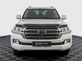 фото Toyota Land Cruiser 200 2017