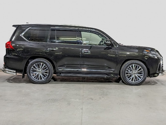 фото Lexus LX III 2020