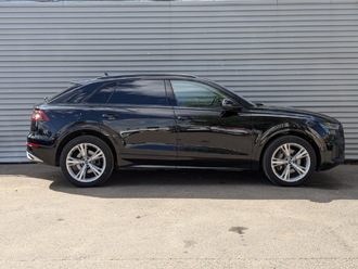 фото Audi Q8 (4M) 2021