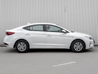 фото Hyundai Elantra VI 2020