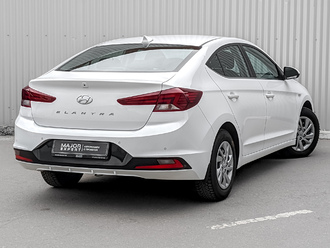 фото Hyundai Elantra VI 2020