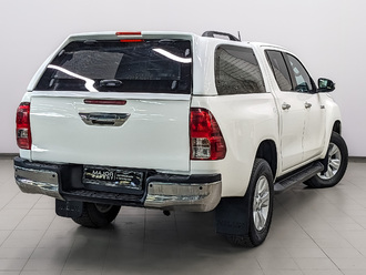 фото Toyota Hilux VIII 2019