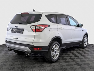 фото Ford Kuga II 2017