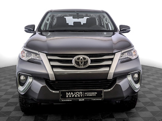 фото Toyota Fortuner II 2019