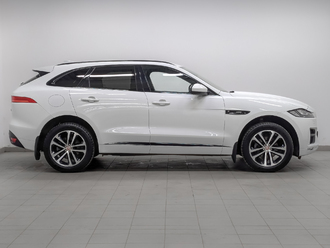 фото Jaguar F-Pace 2018