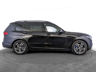 фото BMW X7 (G07) 2021