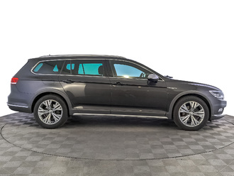 фото Volkswagen Passat B8 2018