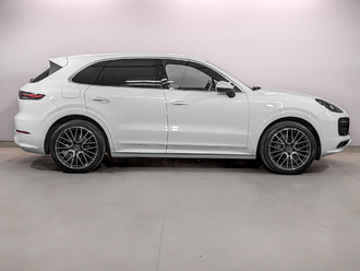 фото Porsche Cayenne III 2018