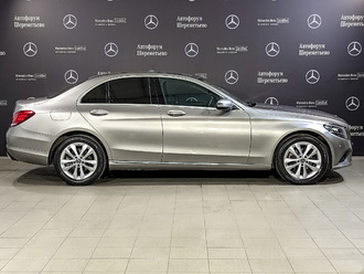 фото Mercedes-Benz C (W/S205) 2019