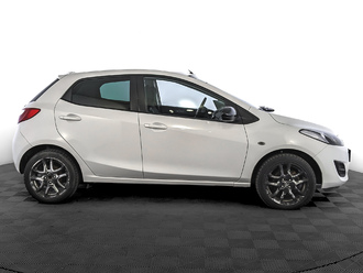 фото Mazda 2 (DE) 2013