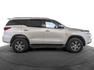 фото Toyota Fortuner II 2018