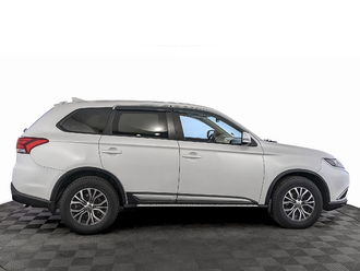 фото Mitsubishi Outlander III 2017