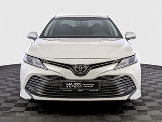 фото Toyota Camry VIII 2021