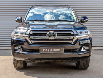 фото Toyota Land Cruiser 200 2018