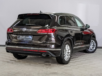 фото Volkswagen Touareg III 2019