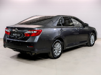 фото Toyota Camry VII 2012