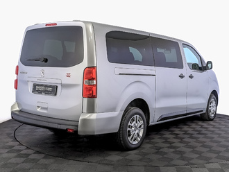 фото Peugeot Traveller 2021