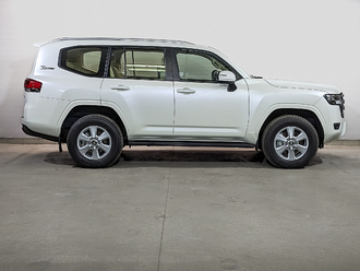 фото Toyota Land Cruiser 300 2022