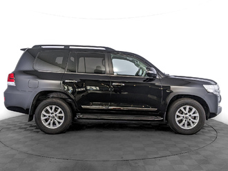 фото Toyota Land Cruiser 200 2019