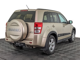 фото Suzuki Grand Vitara II 2011