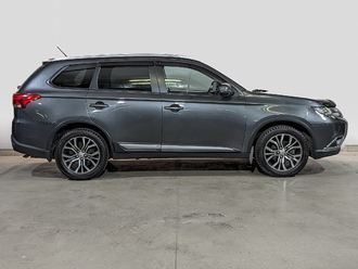 фото Mitsubishi Outlander III 2015