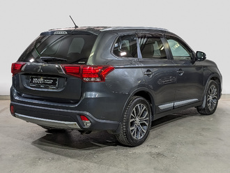 фото Mitsubishi Outlander III 2015