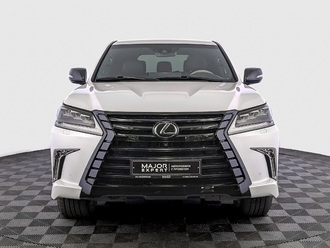 фото Lexus LX III 2021