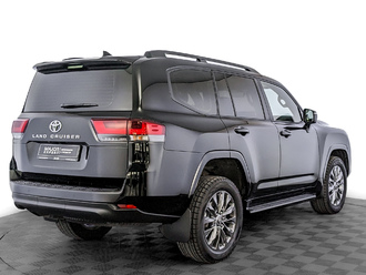 фото Toyota Land Cruiser 300 2023