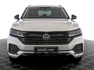 фото Volkswagen Touareg III 2020