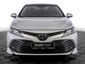 фото Toyota Camry VIII 2018