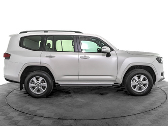 фото Toyota Land Cruiser 300 2023