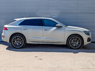 фото Audi Q8 (4M) 2021