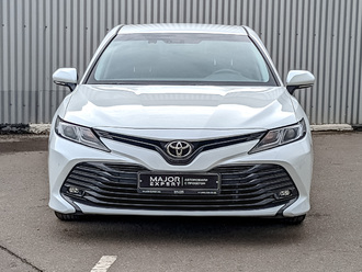 фото Toyota Camry VIII 2020