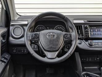 Toyota Rav-4 с пробегом в автосалоне Форис Авто