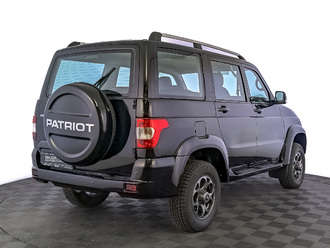 фото УАЗ Patriot 2023